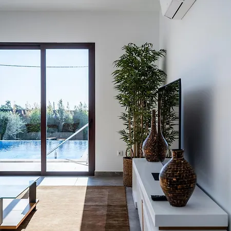 Mit Pool Und Grossem Garten Tavira