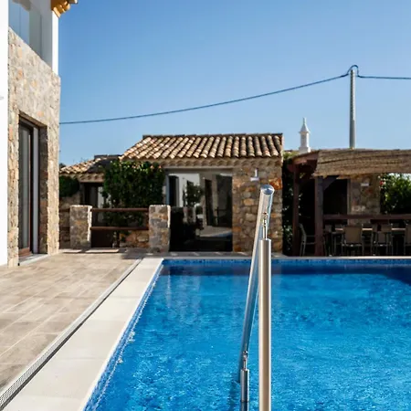 Mit Pool Und Grossem Garten Сasa de vacaciones *